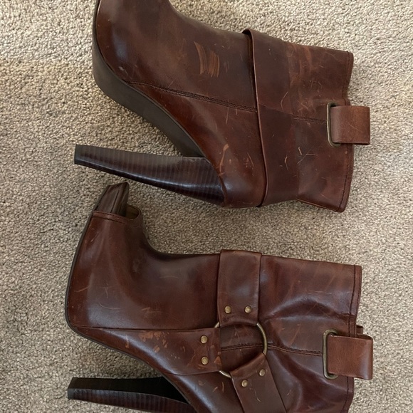 Open toe booties - Picture 3 of 4